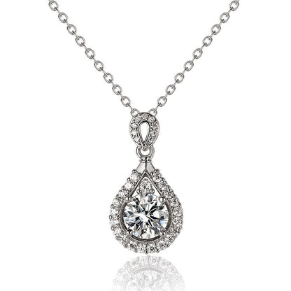 The Éclat Teardrop Necklace